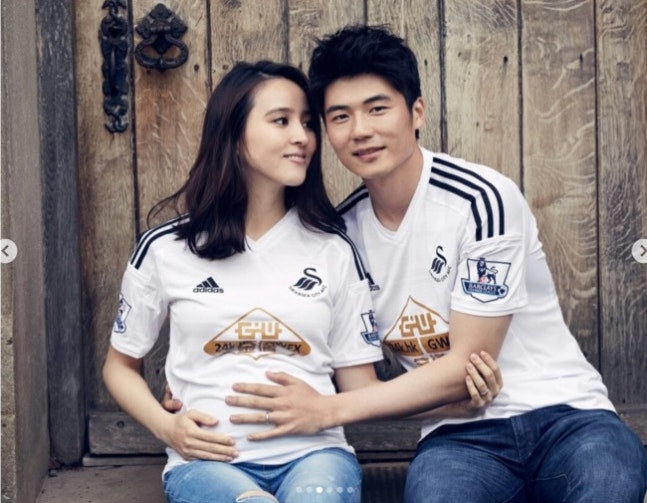 <b>기성용</b><b>한혜진</b>, 결혼 13주년에 공개한 가족의 순간…만삭... 
