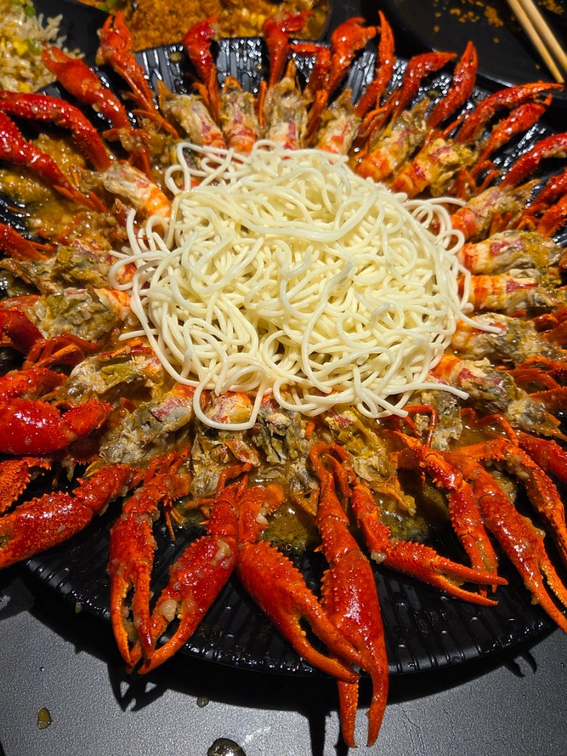 [상하이 여행 5일차] 천안천수, 홍쿠이지아 마라룽샤, 루자쭈이 정대광장 좌정우원, 아마수작....