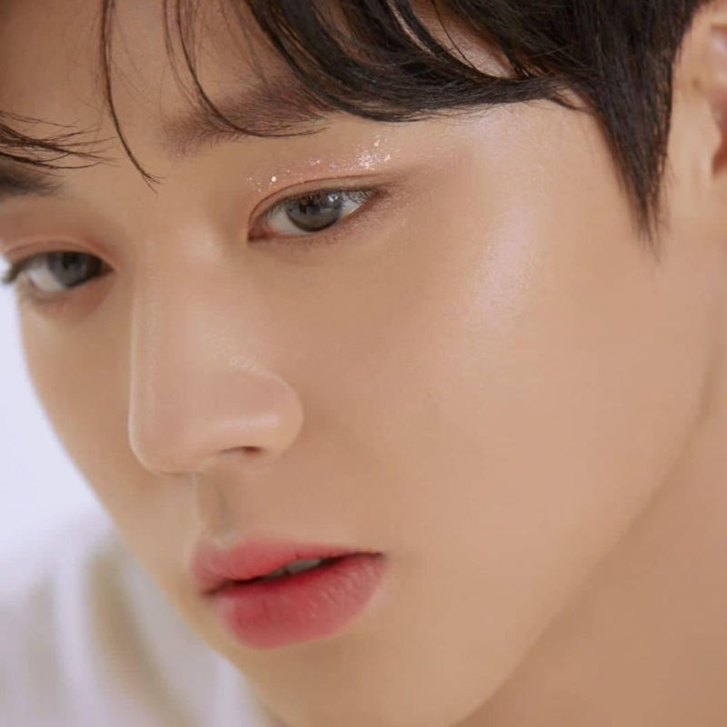 "아이돌 센터에서 천만배우" 박지훈 인물정보 | 취사병전설이되다 왕과사는남자 워너원 나이....