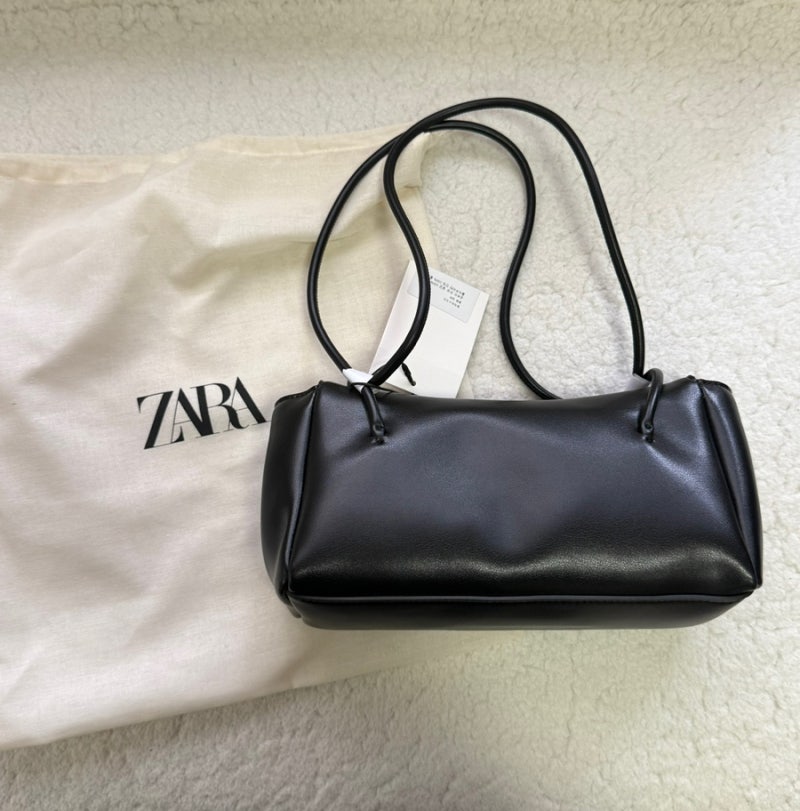 [ZARA] 제니 더로우 가방 가성비템 : 자라 롱 숄더백 블랙 후기 (자라 공홈 온라인 구매 꿀팁, ....