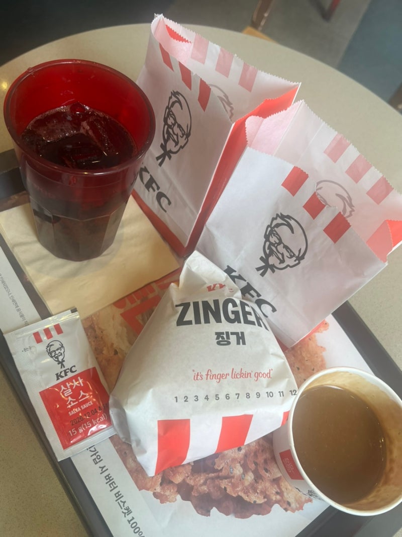 (내돈내산 : 솔짓한 후기) 인천 구월동 KFC 징거버거 솔직 후기: 몇 년이 지나도 변함없는 치킨....