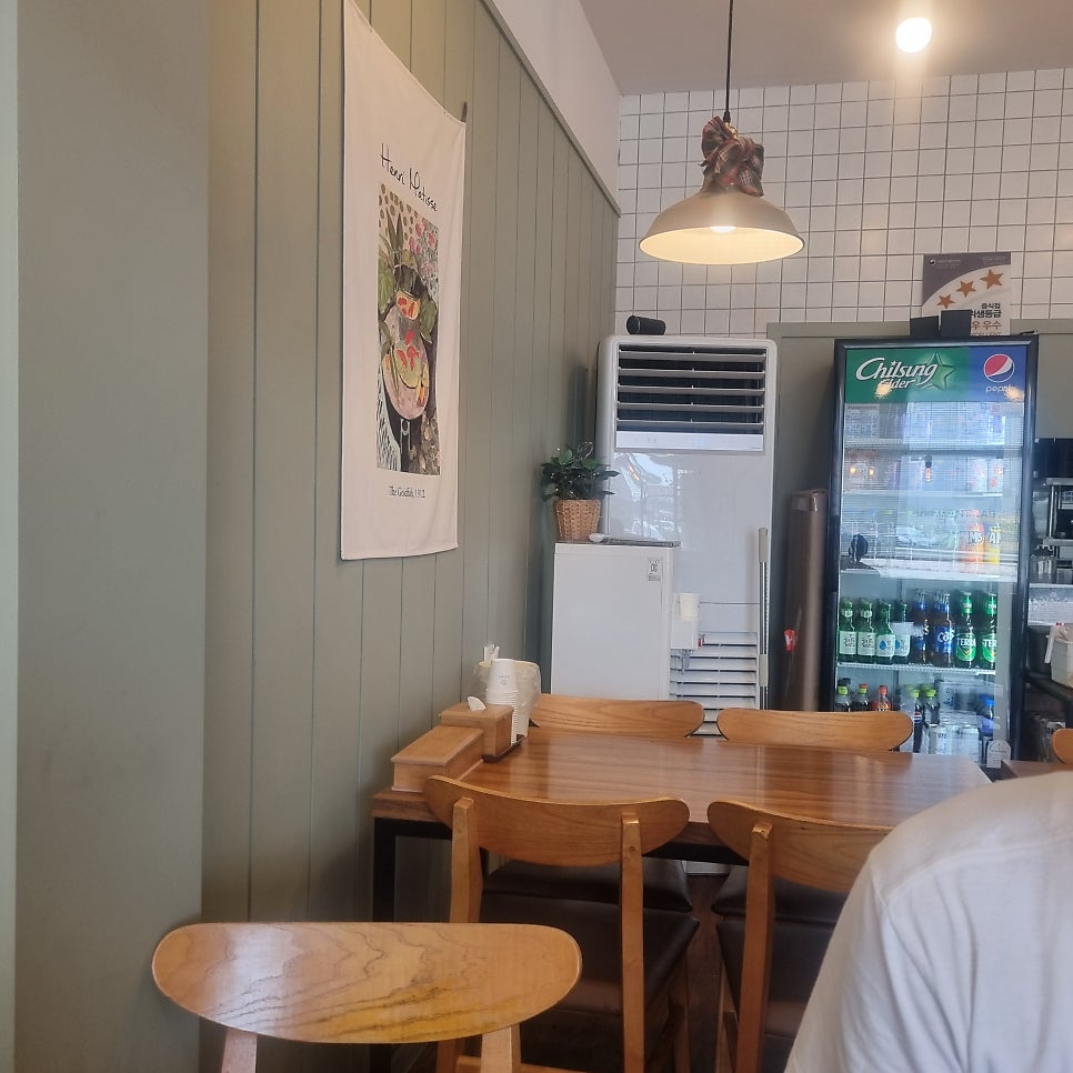 우아한식탁 사진 1