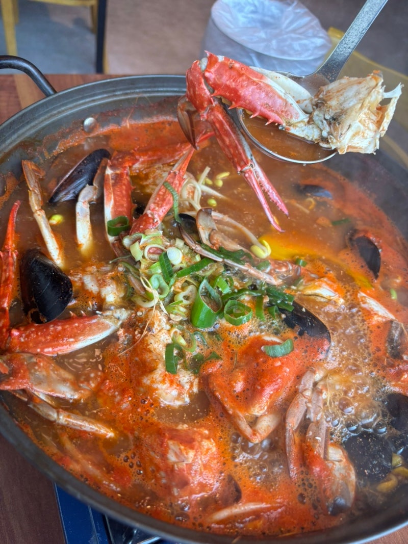 오이도 점심 맛집! 오션뷰 식사로 딱인 꽃게맛집 “꽃새담 오이도“ 솔직 후기!