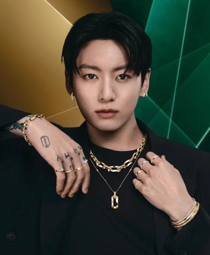 66년 만에 처음이었다, BTS 정국이 그라프의 첫 얼굴이 된 이유