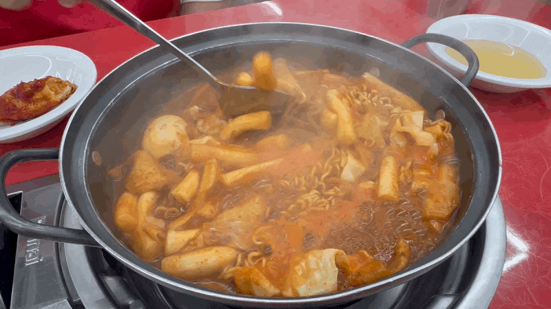 [이수 맛집] 서울 3대 떡볶이? 강민경의 떡볶이 맛집 이수 애플하우스 즉석떡볶이 무침군만두....