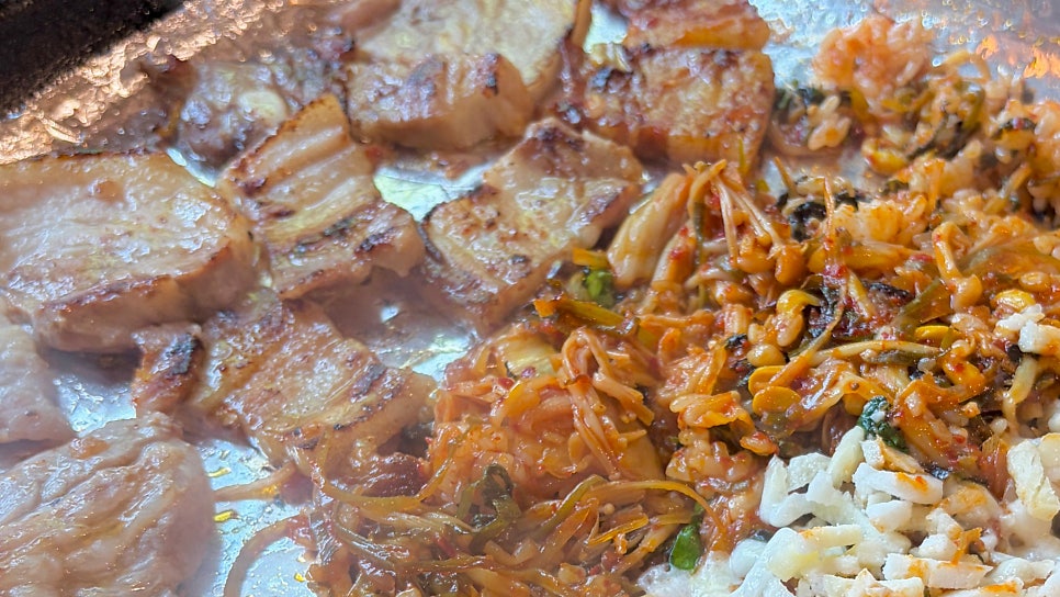 간장삼겹살 동방생고기 율량주성점 사진 2