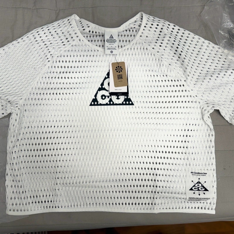 나이키 ACG 에어플로 반팔 숏슬리브 IV5367-100 XL 사이즈 리뷰