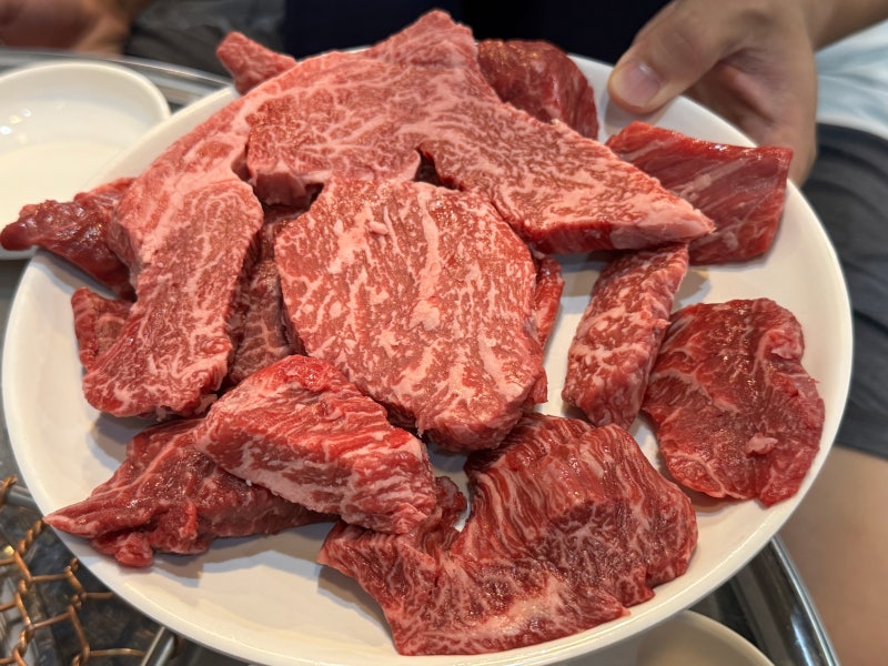 현주엽 맛집 태백산생고기 연신내 소고기 살살 녹는 한우 대박