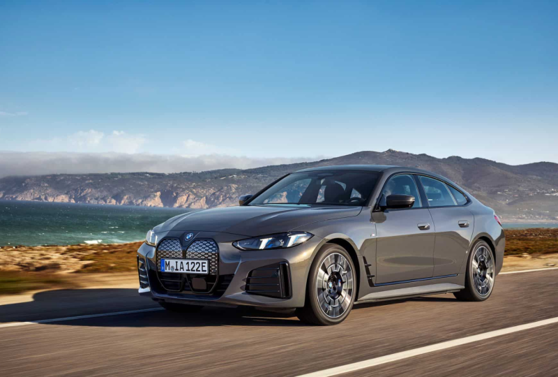 디자인에 놀라고 할인에 더 놀라다 2026년형 BMW i4 전기차 제원 가격 총정리