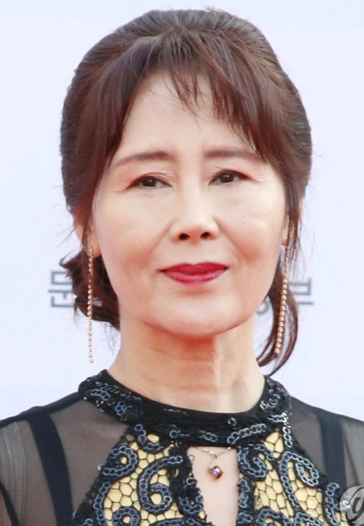 "영원한 짱구 엄마" 성우 <b>강희선</b> 향년 65세 <b>별세</b>, 대장암 시한부... 