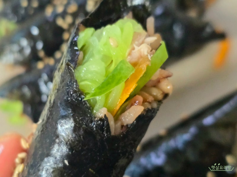 오이참치김밥 만들기, 와사비 넣어 더 깔끔한 꼬마김밥 레시피