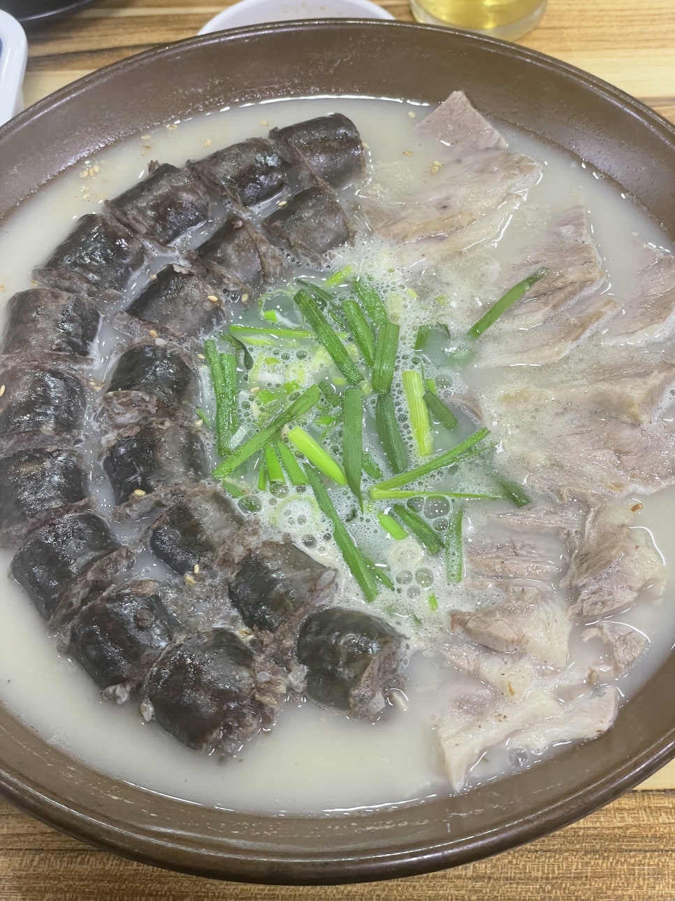 탐라돼지국밥 사진 1