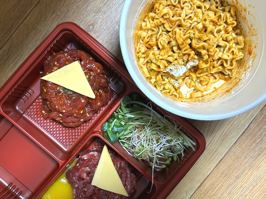육회한연어 건대점 사진 2