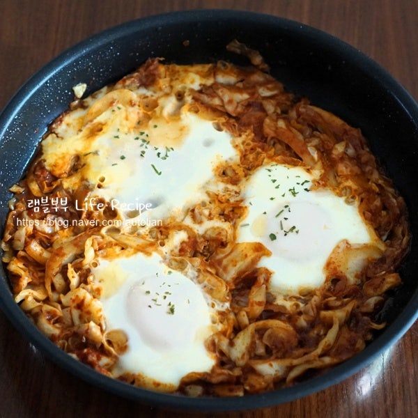 밥대신 좋아요! 너무 맛있는데 살도 쏙 빠지는 양배추 다이어트 계란양배추전 요리