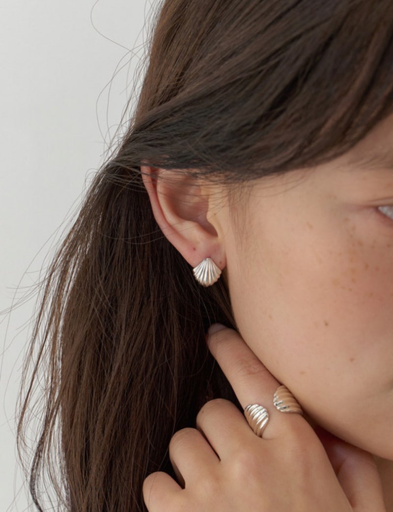 [여름 실버 주얼리] 바이위켄드 실버 귀걸이 mini clam earring 면세점 득템 후기 & 실버925 변색 꿀....
