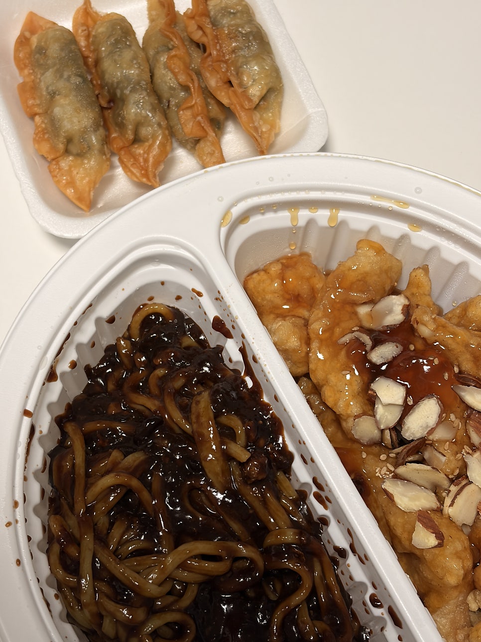 피플즈 사진 2