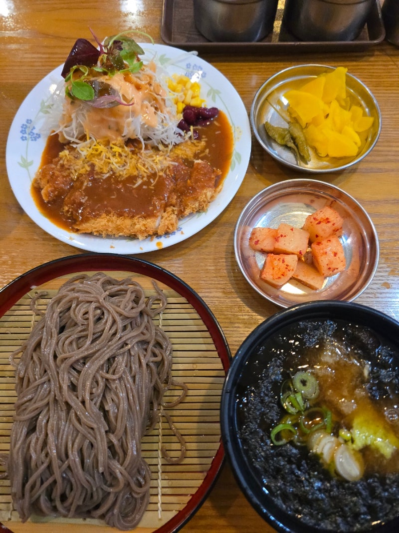 경성모밀: 이수역 먹자골목 생활의 달인 맛집! 주말 점심 웨이팅! 판냉메밀국수 돈까스 세트 ....