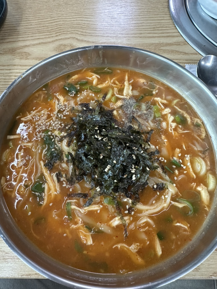황금닭갈비장칼국수 삼화점 사진 1