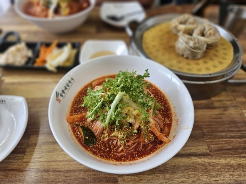 망향비빔국수 위례점｜대체할 수 없는 매콤달콤 비빔국수 맛집(주차, 웨이팅)