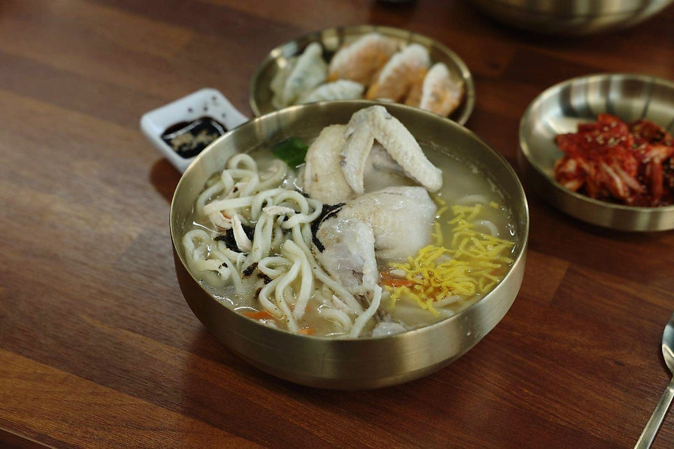 담양큰닭칼국수 수원당수점 사진 4