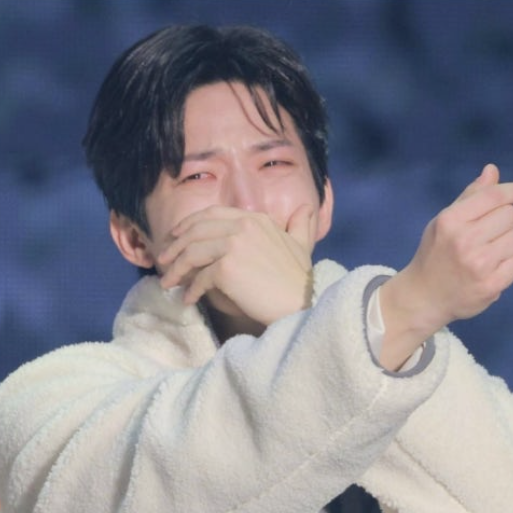 "드디어 입열었다?!" 데이식스 도운, 유지유 열애설 심경 지켜봐 달라