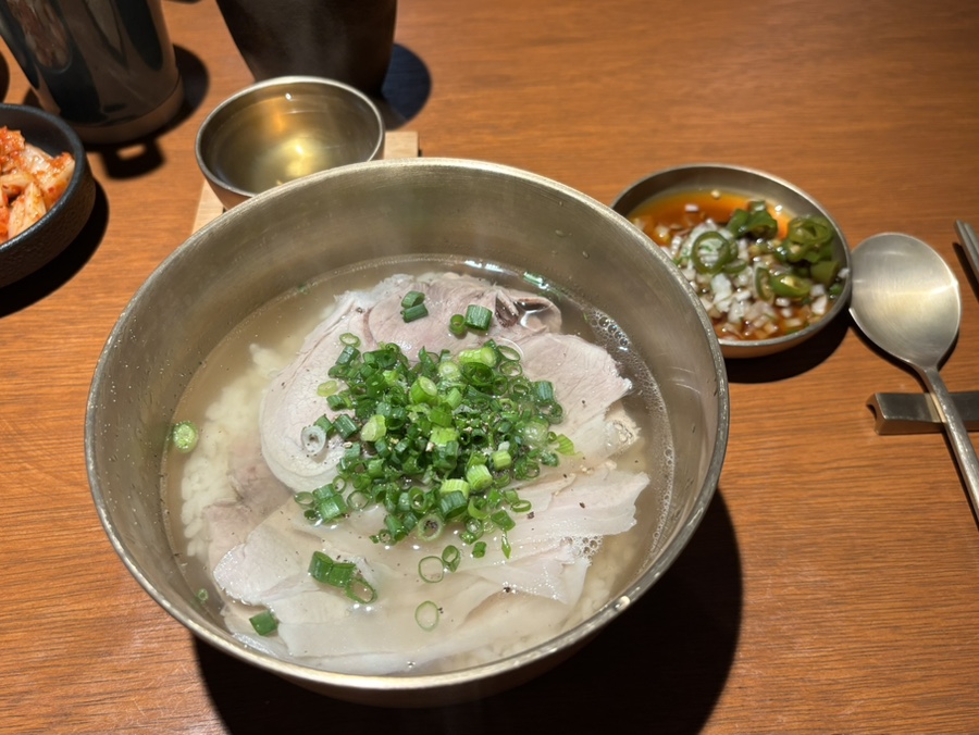 홍연재 사진 1