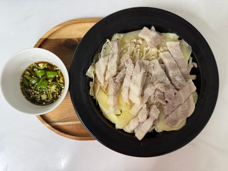 [점심한끼] 전자레인지 삼겹살 야채찜 만들기, 애니쉬 발열도자기로 완성하는 초간단 다이어....