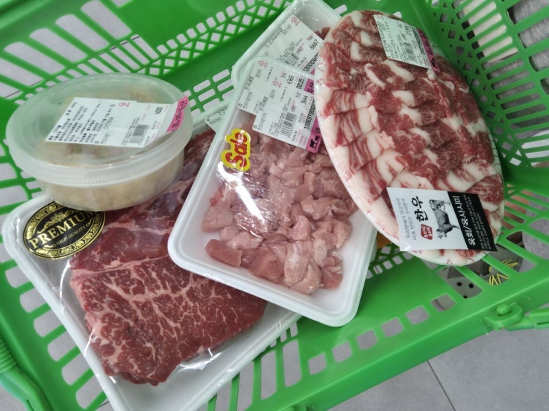 춘천 퇴계동 정육점 육회 찐 맛집인 미미축산 분점 추천