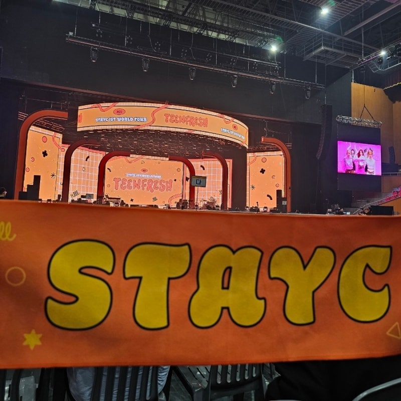 [STAYC] 스테이씨 첫 월드투어 콘서트 'TEENFRESH' 후기, 올림픽홀 플로어 시야 _230923