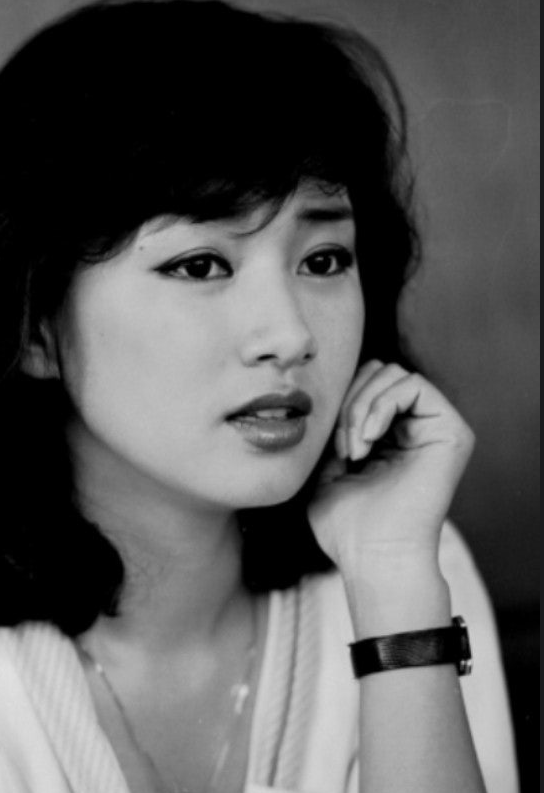 "단군 이래 최고 미녀!" 성룡도 첫눈에 반했던 정윤희근황, 유부남과 스캔들 후 돌연 은퇴한 ....