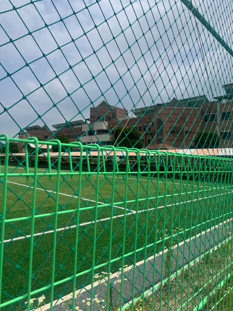 기대도 준비도 안 했던 <b>군무원</b> 시험 후기. 그런데 시험은 또 사람을 ....