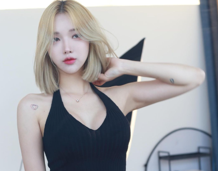 수영복 몸매 화제! 174cm 장신 치어리더였다고? 이진 치어리더의 반전 이력과 최근 근황