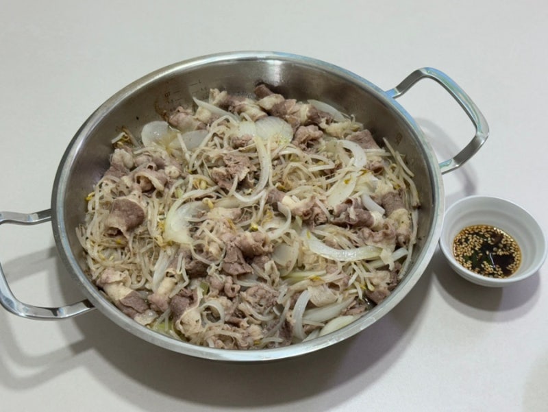 우삼겹숙주찜 2인분 레시피 집밥 메뉴 추천
