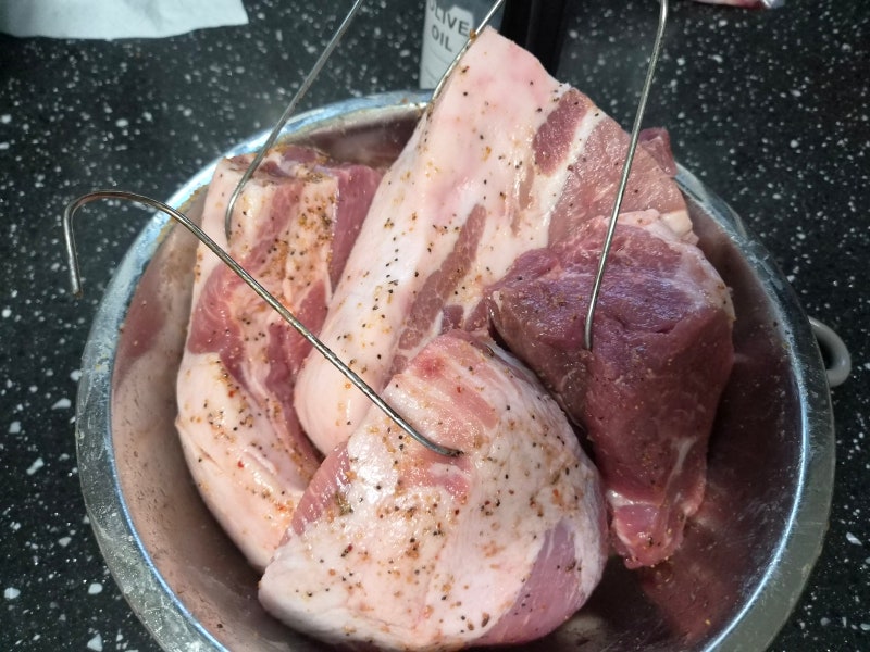 항아리 훈제 바베큐 연습 또 연습!
