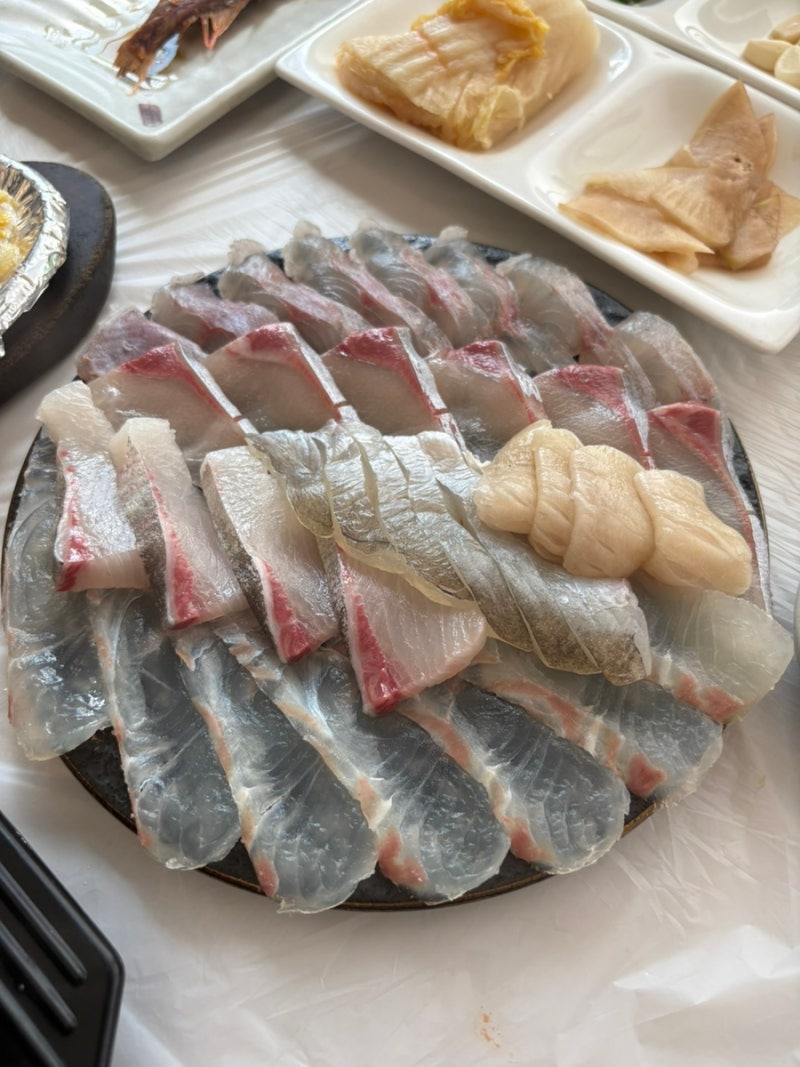 웨이팅까지 감수했던 양산 회 맛집, 결국 또 감 형산강횟집