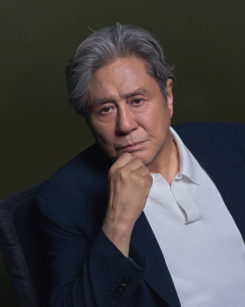[배우 심층탐구] '연기의 신' 최민식, 압도적 필모그래피와 러블리한 반전 매력 총정리