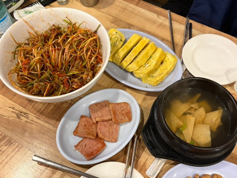 [을지로] 영락골뱅이, 을지로 골뱅이 골목 골뱅이 세트 필수 (계란말이 무한리필)