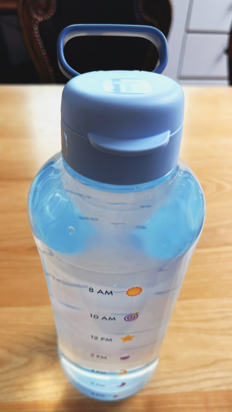 타파웨어 물통 2L