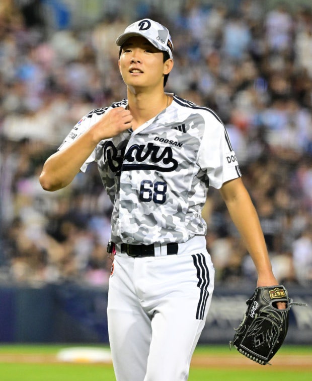 두산베어스 20살 <b>최민석</b> 다승, ERA 1위 등극