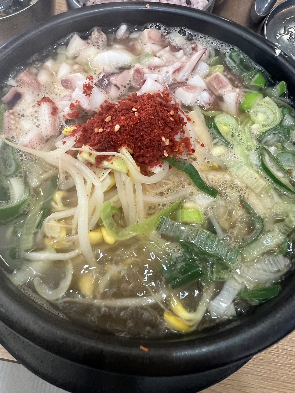Jeonjukongppurikongnamulgukbap Hyeoksindosijeom photo 3