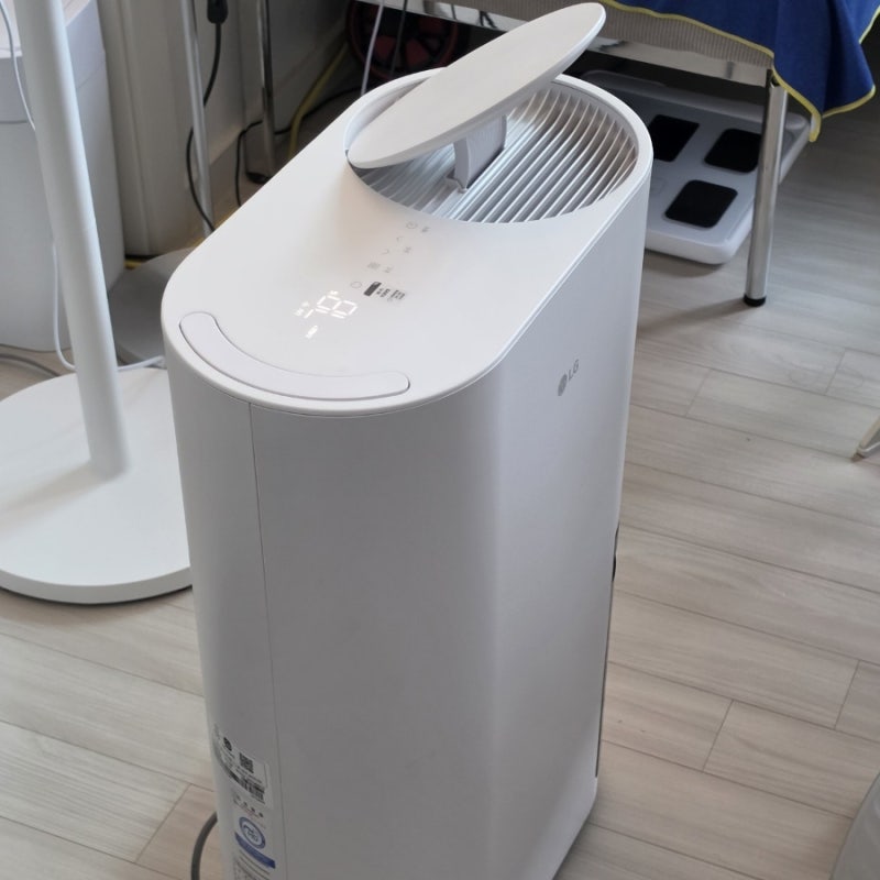LG 제습기 15L 오브제컬렉션 2인 가구 1년 사용 솔직후기