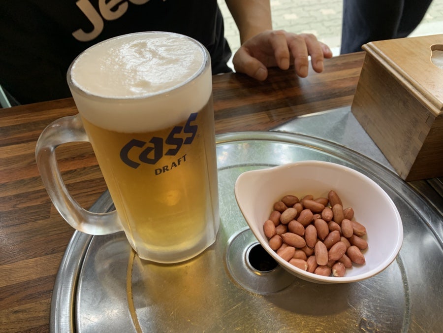윤사부치킨 망원점 사진 4