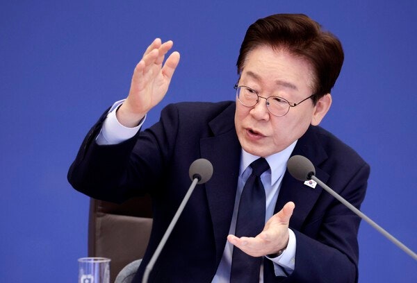 <b>이재명</b> 대통령 <b>살해 협박글</b> SNS에 게시…경찰, IP 추적 등... 
