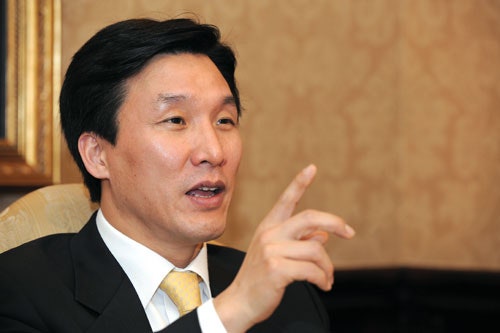 4선 의원 김민석 국회의원의 모든 것: 재혼 아내 이태린, 전처 김자영, 나이, 고향, 종교 및 과....