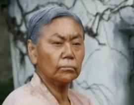 "<b>빚</b> 갚기 전엔 못 죽는다.." 평생 모은 재산 다 날리고 90세 운전대 잡....