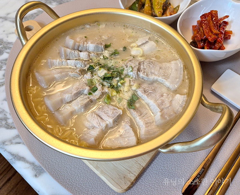수육 삶는 법과 남은 보쌈 고기 활용법! 돈코츠 라멘 만들기