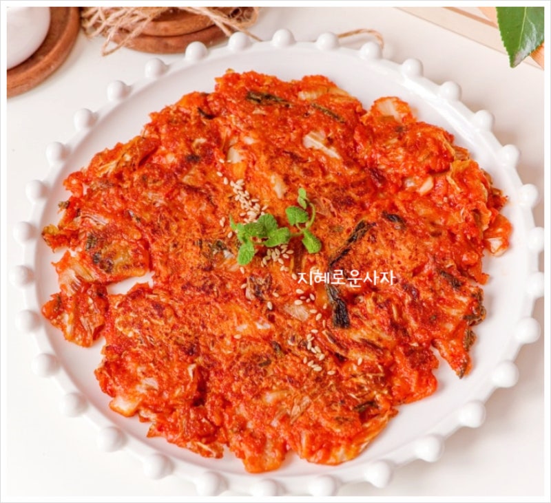바삭한 김치전 레시피 부침가루 튀김가루 반죽 비율