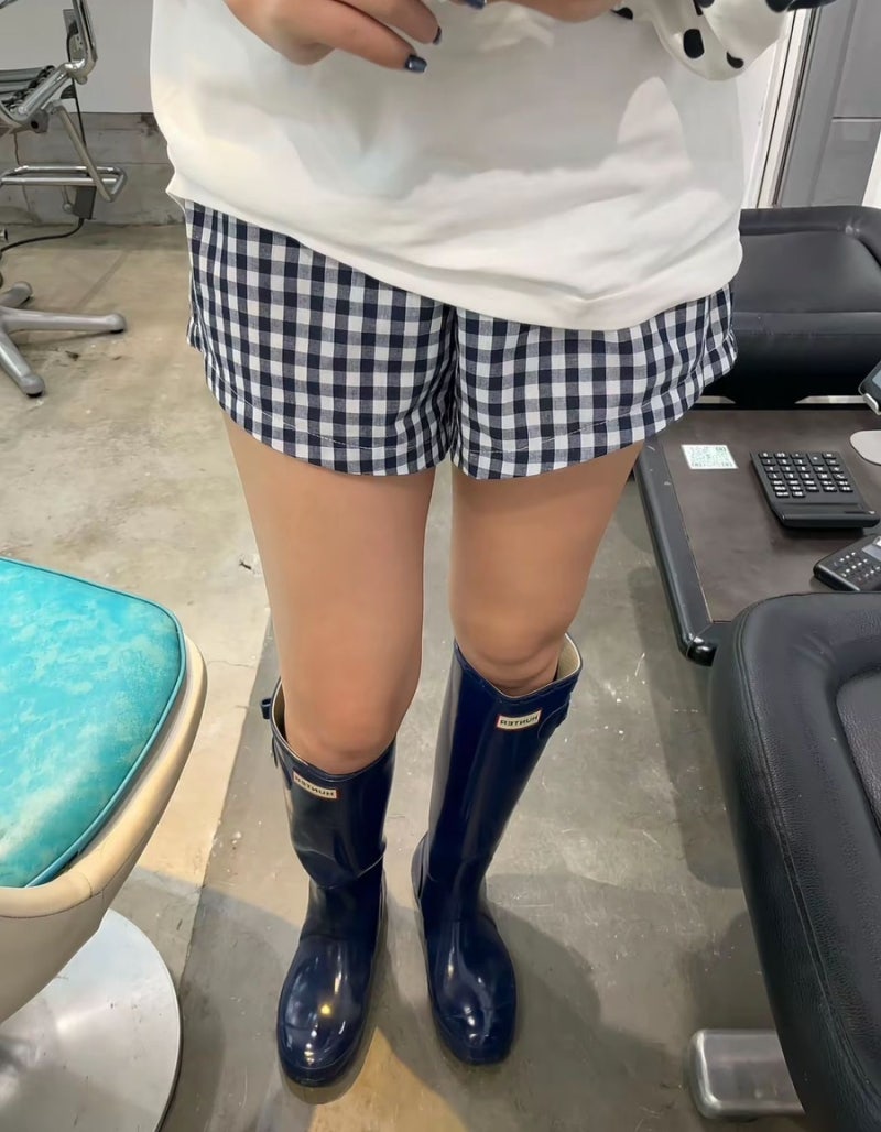 장마 대비 레인 부츠 코디법 : 핀터레스트 여름 감성