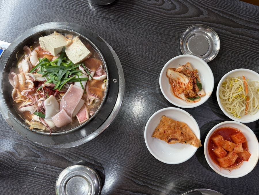 황성얼큰오징어찌개 용현본점 사진 5