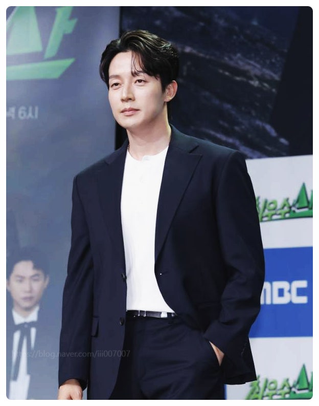 허경환 연상은 절대 안 된다 45세 훈남 개그맨이 결혼정보회사 가입비 듣고 기겁한 이유.jpg(....